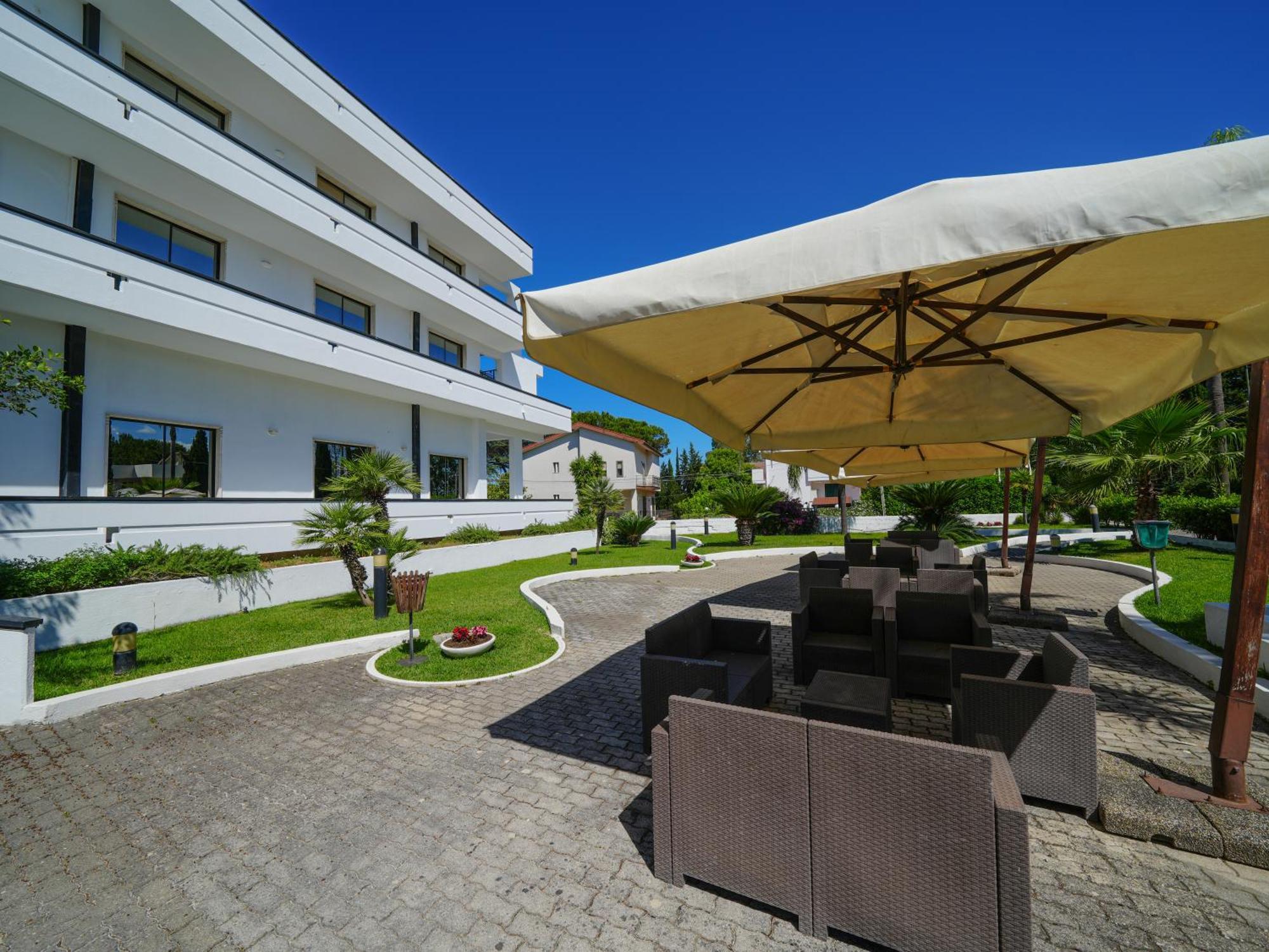 Hotel Club Clorinda Nuova Gestione 2024 Paestum Exterior photo